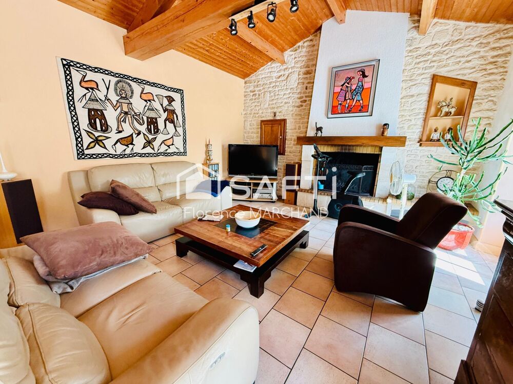 Vente Maison MAISON EN PIERRE PLEINE DE CHARME - 2 CH RDC - 2 CH ETAGE - JARDIN- 2 GARAGES Aiffres