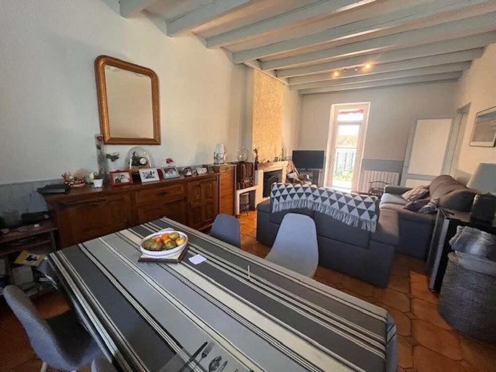 Maison 4 pieces, 3chs, Gd garage, terrain 965m²