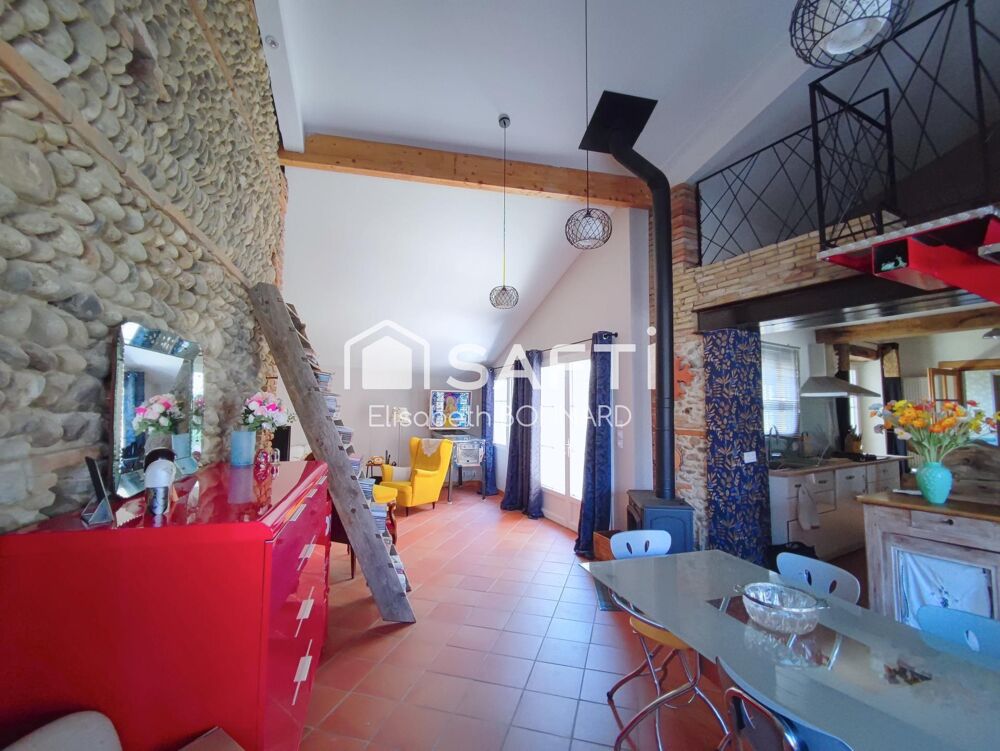 Vente Maison Maison de caractère T6, 161 m2, terrain de 1261 m2 sans vis à vis Vernet