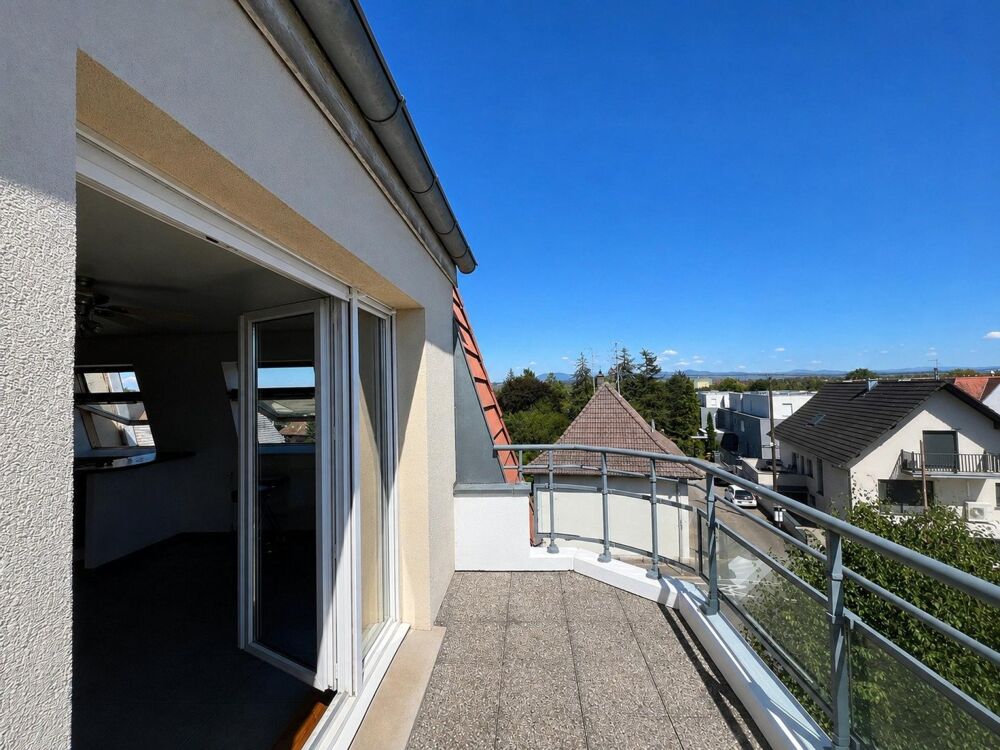 Bel appartement T3 dernier étage avec ascenseur et une cave