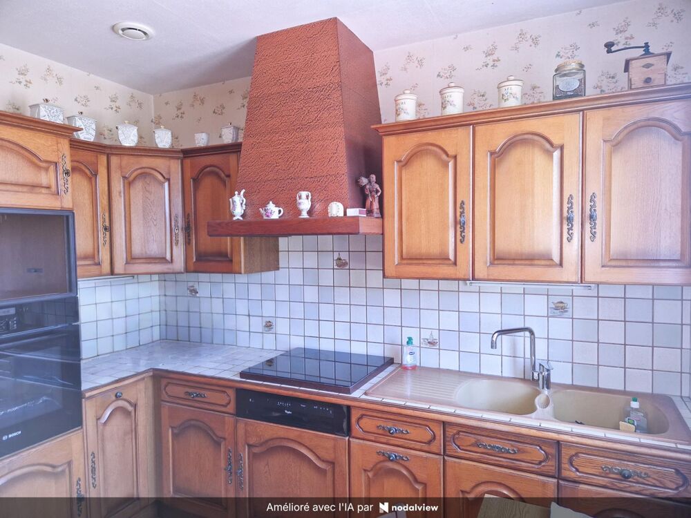 Vente Maison Maison familiale avec 3 000 m² de terrain, dépendance et sous-sol complet Mosnac