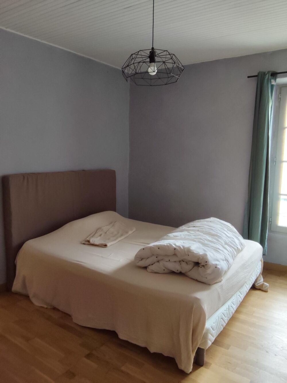 Appartement lumineux dans maison de village