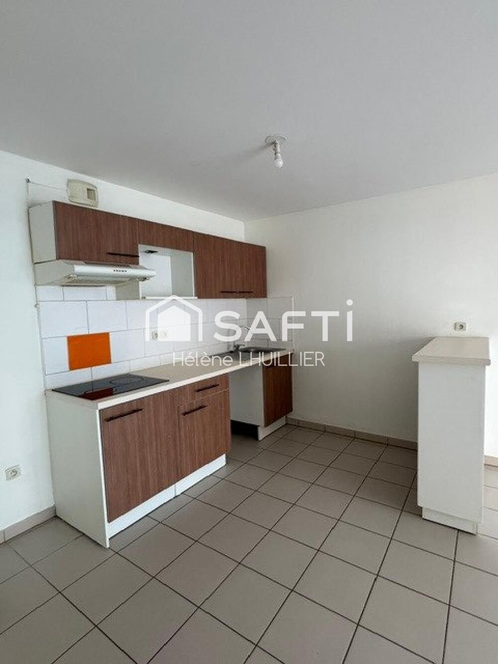 BORDEROUGE  T3 de 61M² - TERRASSE-PARKING SOUS SOL