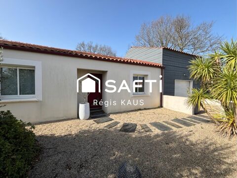   maison plain-pied 4 chambres, piscine Maison - 6 pi�ce(s) - 153 m�