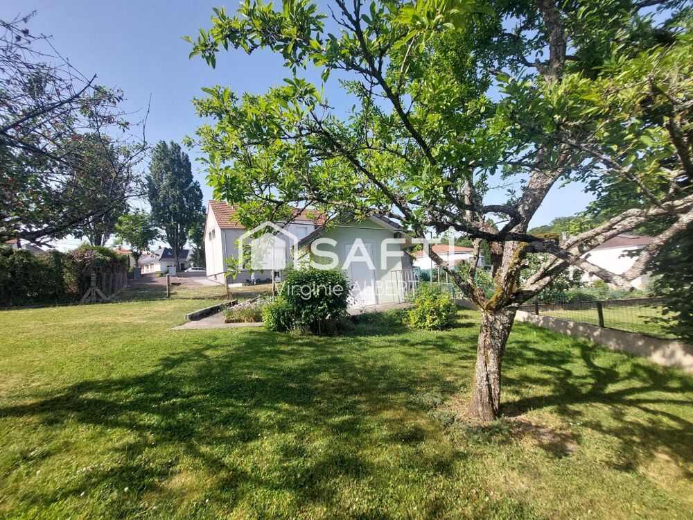Pavillon plain pied, 100m2, beau jardin arboré, situé dans une impasse très calme.