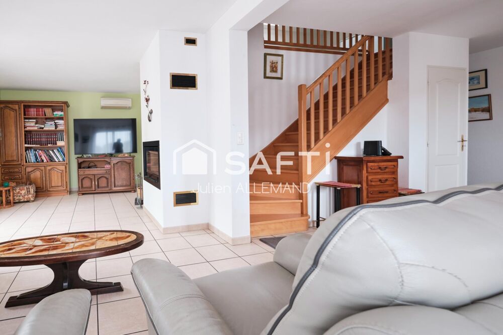 Maison contemporaine et familiale dans un quartier résidentiel !