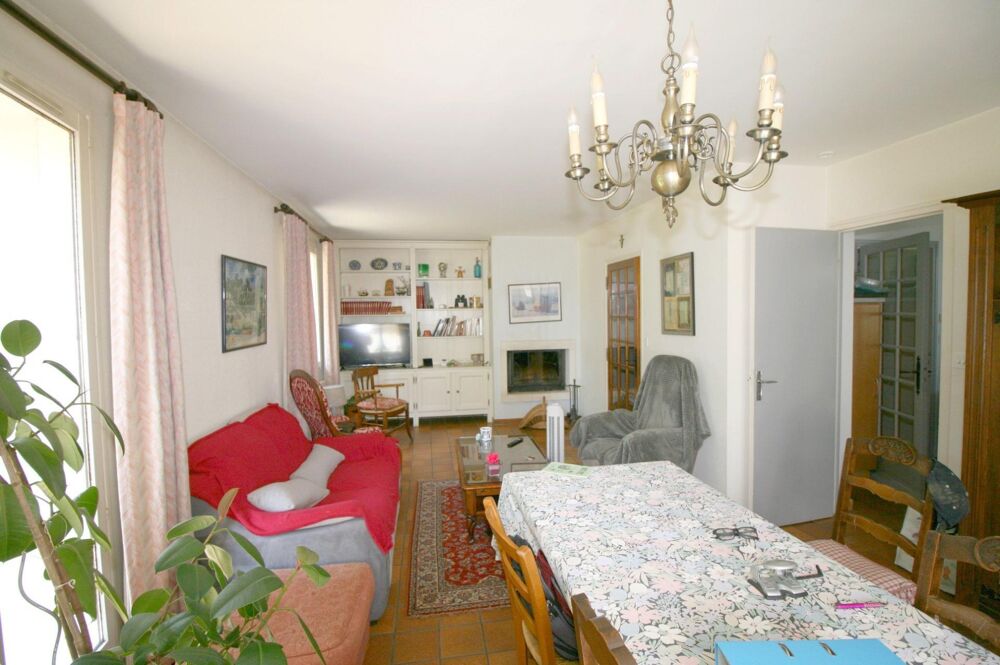 Grande maison sur sous sol