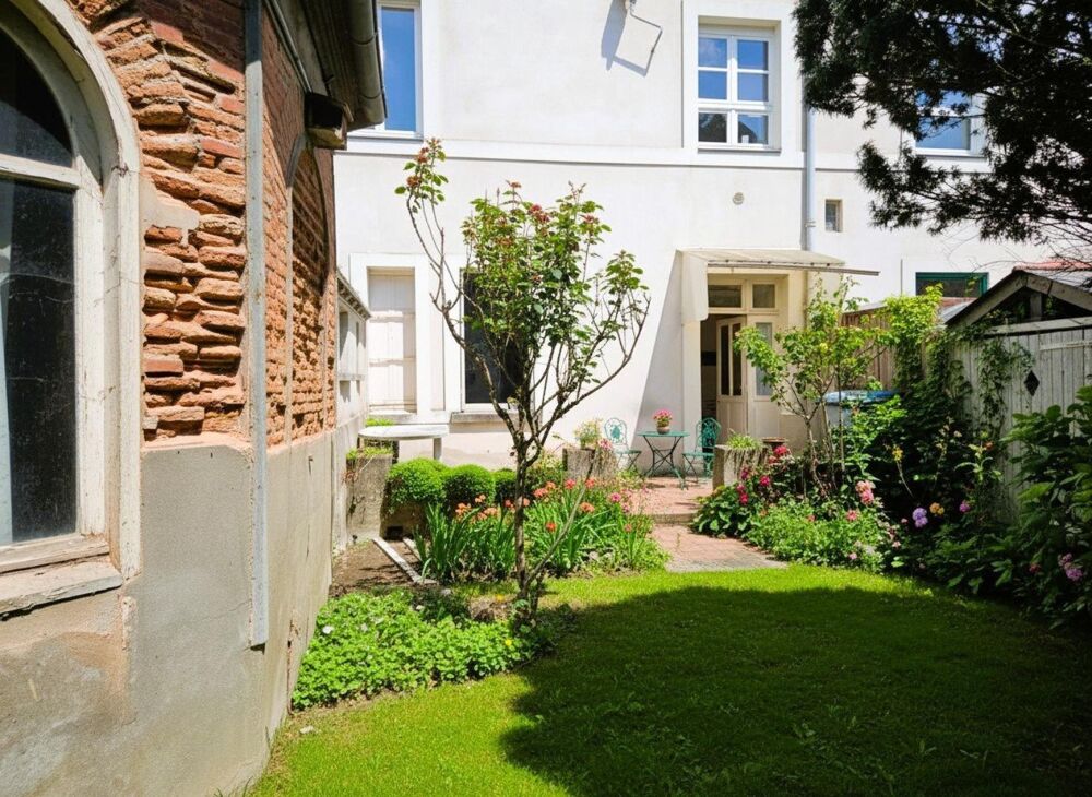 Appartement/Maison 3 pièces + jardin privatif 250 m² + dépendances 40 m²