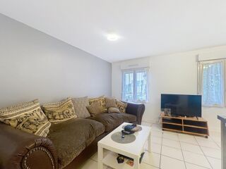  Immeuble à vendre 65 m²