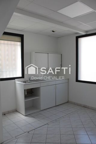  Immeuble à vendre 180 m²