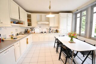  Maison à vendre 8 pièces 202 m²