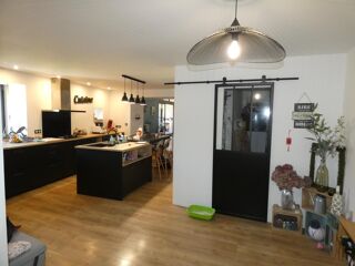  Maison � vendre 8 pi�ces 200 m�