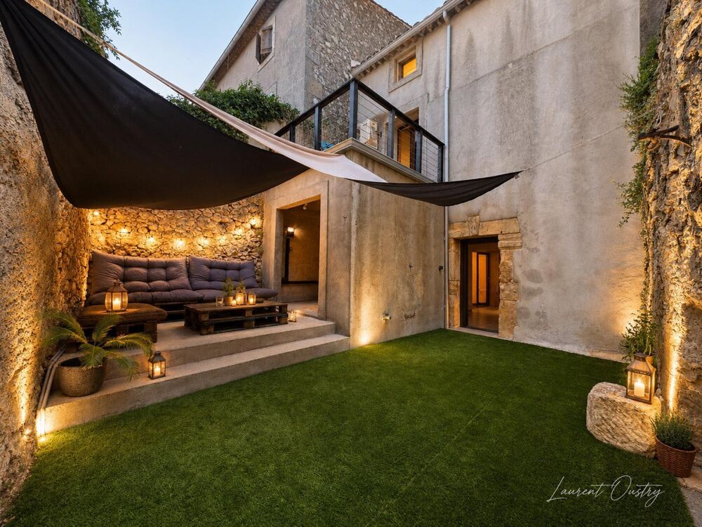 Vente Maison Maison de caractère 117 m² – Cour 40 m² – Terrasse – Garage 33 m² Salles-d'aude