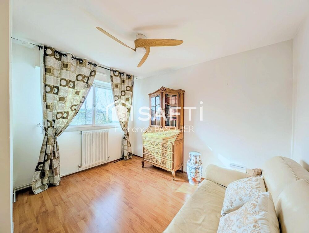 PESSAC CENTRE À PIED  96 m², GARAGE, ASCENSEUR, VUE PARC ET GARE À 11 MIN