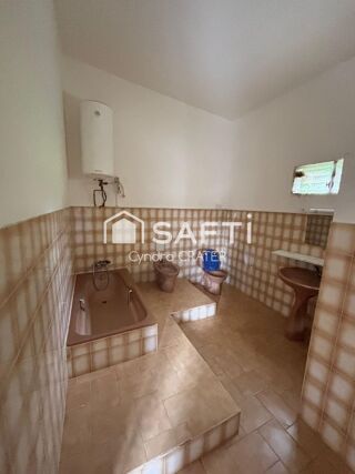  Maison  vendre 4 pices 254 m