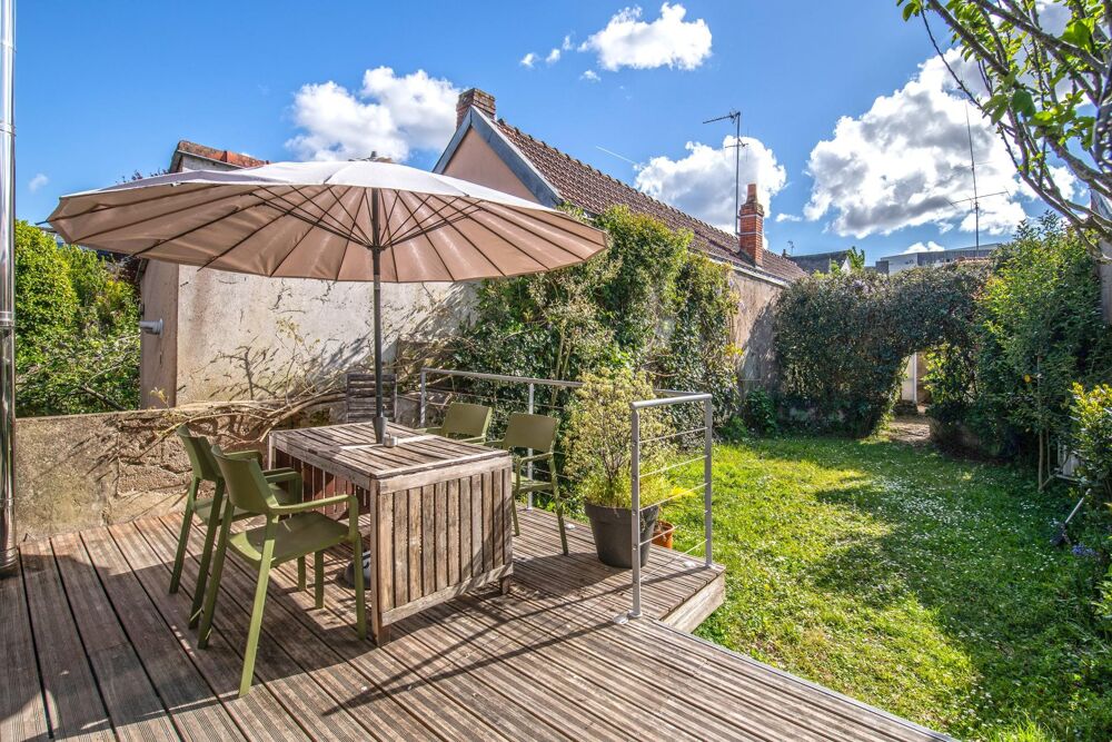 Vente Maison Qartier  Petit Port / Transvaal - Maison rénovée 3 chambres – jardin, terrasse Sud-Ouest, jacuzzi – env. 112 m² utiles Nantes