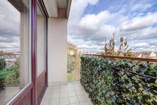 Vente Appartement T4 refait à neuf en dernier étage avec ascenseur Chennevieres-sur-marne