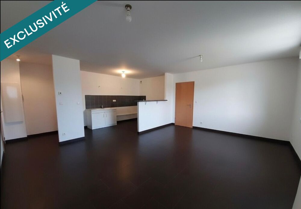 JARNY  Bel appartement avec balcon et parking