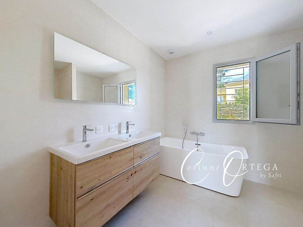 Vente Maison Villa contemporaine 3 chambres piscine et garage Nimes