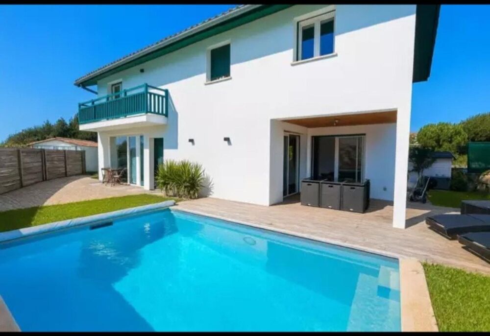 � vendre  Maison Gu�thary (64210)