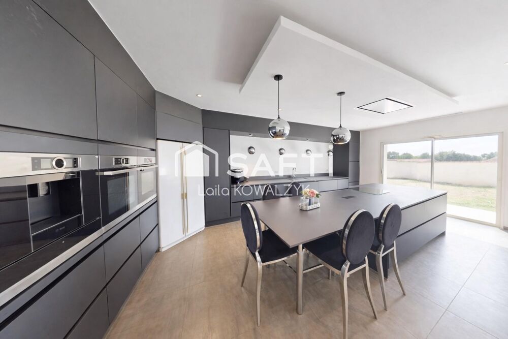 Maison darchitecte 2019  DPE A  Prestations dexception  321 m² habitables  Piscine  Domotique