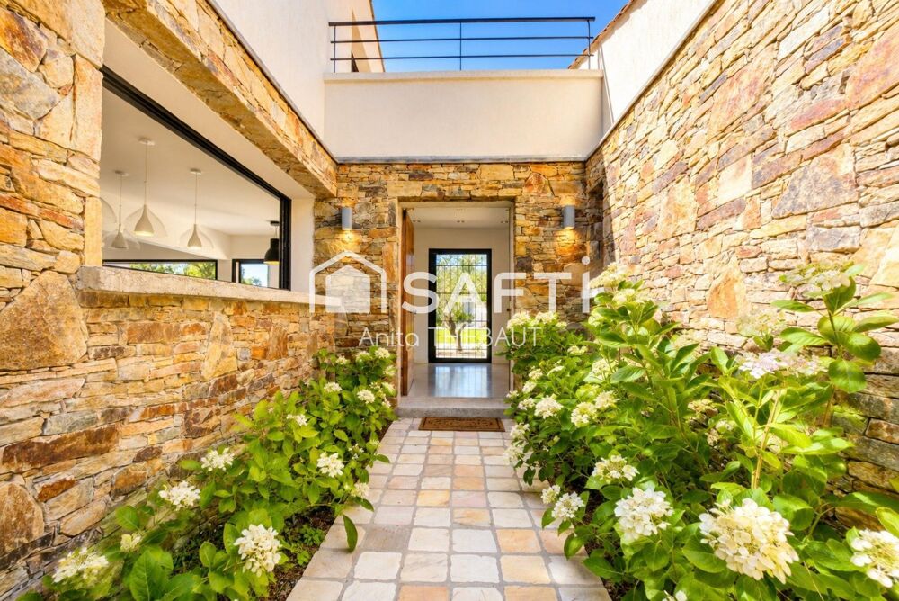 Vente Maison ROQUEBRUNE SUR ARGENS - Maison principale 268m² et maison annexe 75m2 sur terrain d'1 hectare au calme absolu Roquebrune-sur-argens