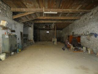  Parking / Garage  vendre 220 m