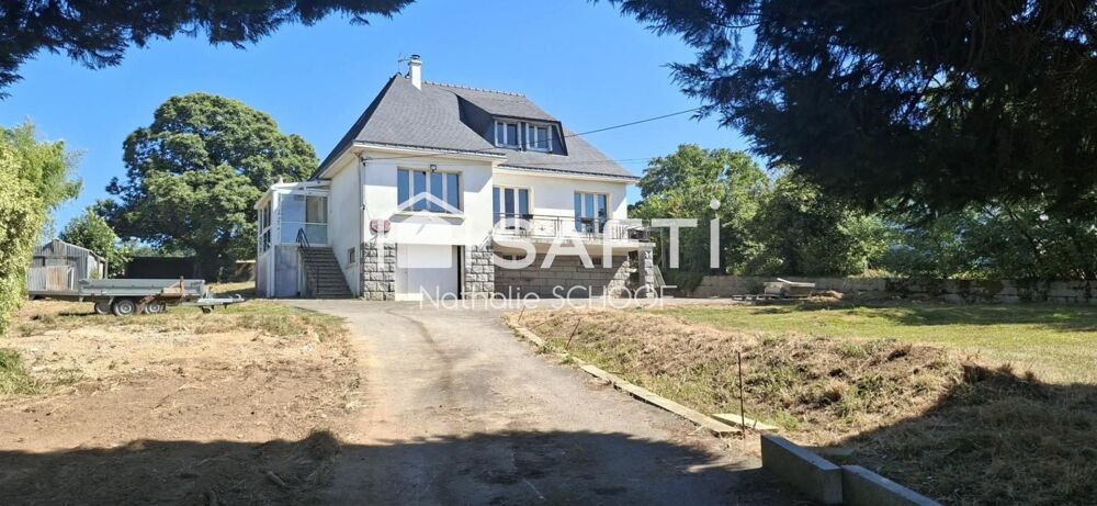 À vendre  Maison à rénover avec beau potentiel à Baud