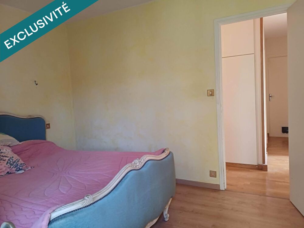 Vente Maison Idéalement située, cette maison de village mitoyenne côté Nord offre un environnement calme et agréable. Sebazac-concoures