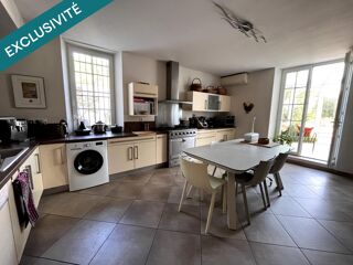  Maison  vendre 8 pices 260 m