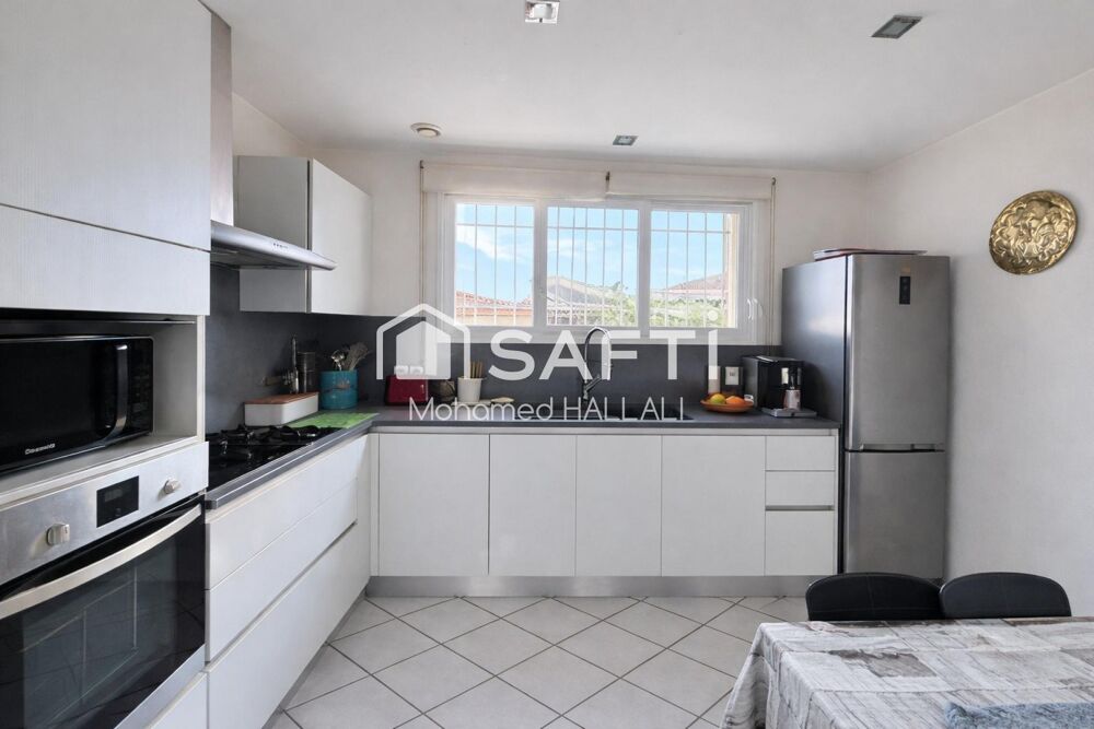 Vente Maison Maison piscine et dépendance sur 1 041 m² Gujan-mestras