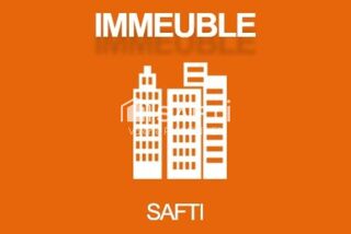  Immeuble � vendre 132 m�