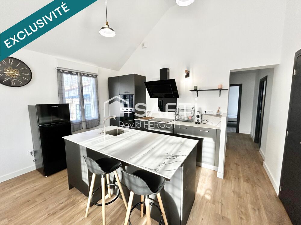 Propriété composée de deux logements rénové et entièrement meublées  755 m² de terrain clôturé