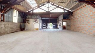  Parking / Garage � vendre 303 m�