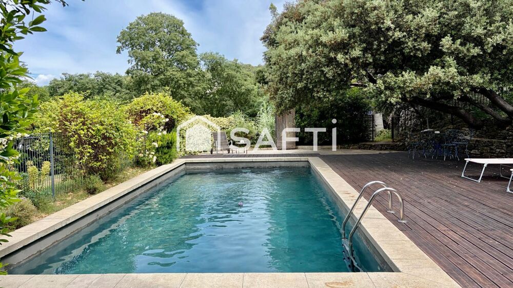 Propriété de caractère 12P, 351m2