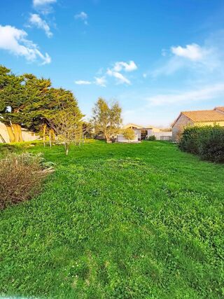  Terrain à vendre 701 m²