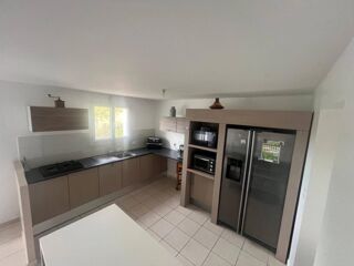 Vente Maison À VENDRE – Maison récente 3 chambres de 90 m2 avec garage le tout sur un terrain de 368 m2  à Saint-Michel-en-l'Herm Saint-michel-en-l'herm