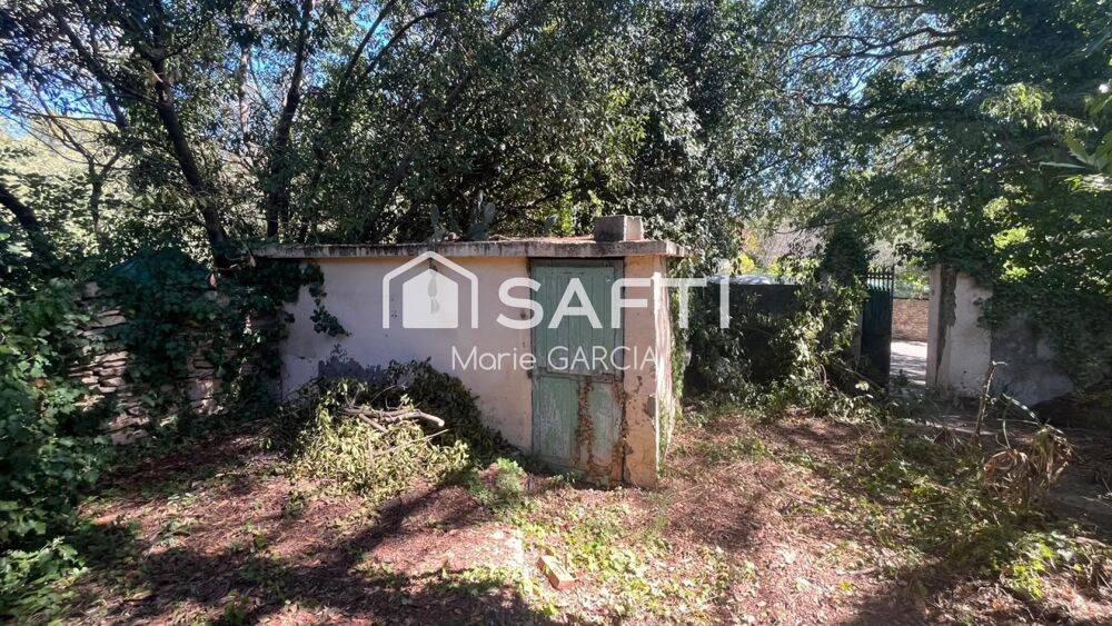 Mazet nîmois à rénover sur 1 200 m² arborés