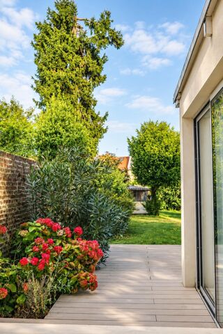 Maison 11 pièces 280 m² · à Saint-Quentin · 280 m² · 440 000 €
