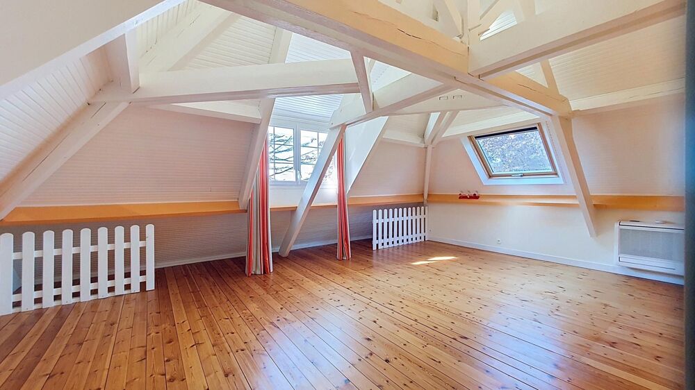 Exceptionnelle propriété de 370 m2 intégralement rénovée !