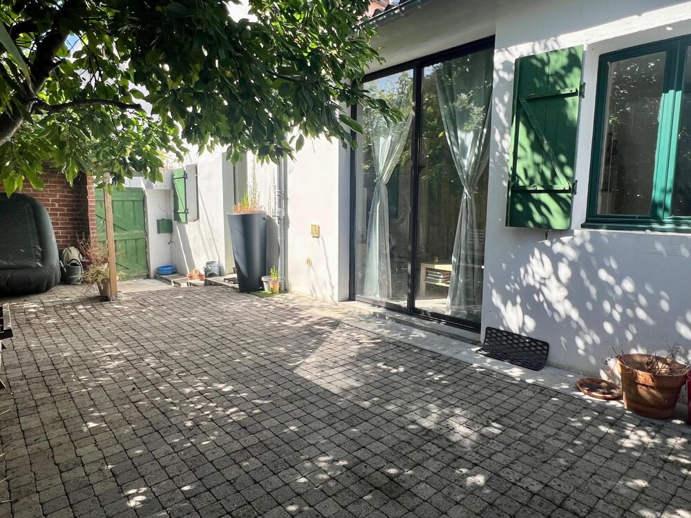 Vente Maison Maison 93m2 - 3 chambres Saint-jean-d'angely