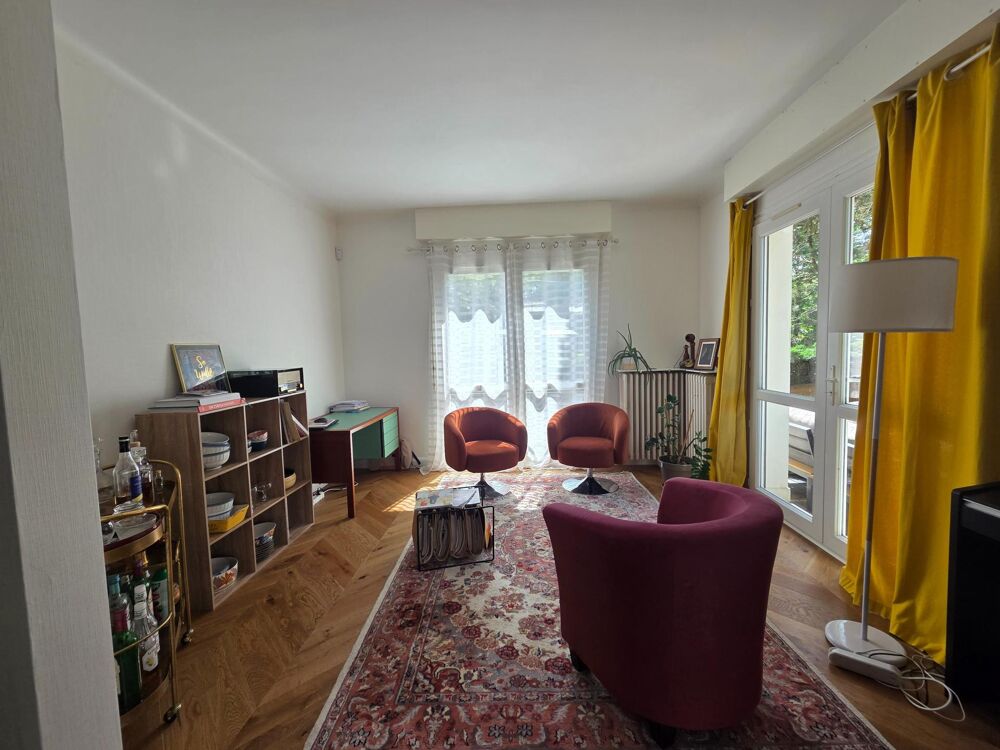 Maison ancienne au calme, garage et jardin