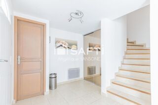  Maison  vendre 9 pices 199 m