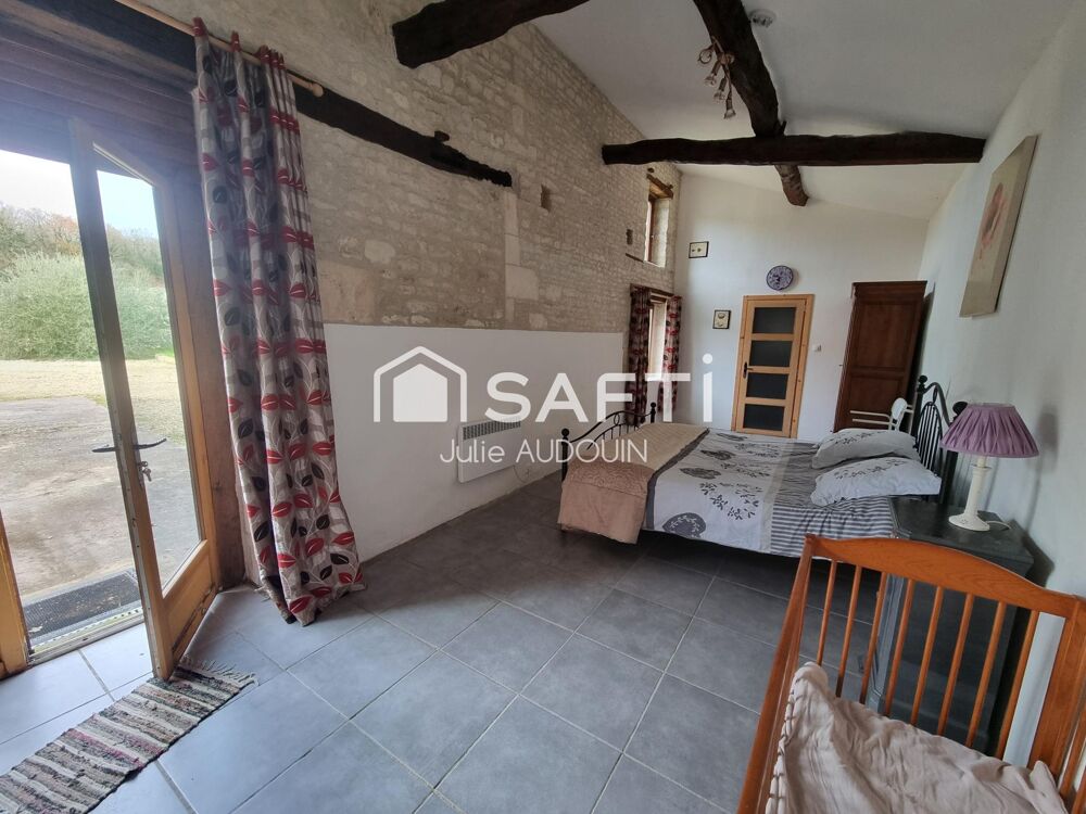 � vendre  Maison Chives (17510)