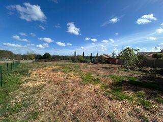  Terrain à vendre 599 m²
