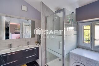  Maison à vendre 10 pièces 240 m²