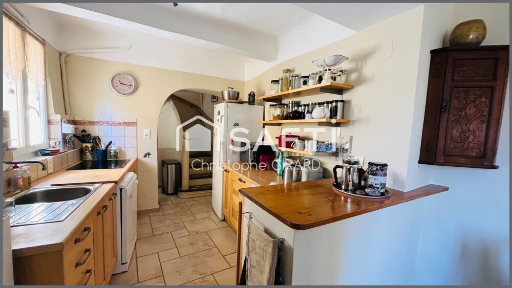Maison de131 m² sur Terrain de 1098 m² avec Piscine et Garage