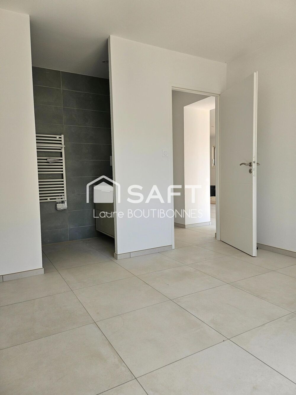 Vente Maison Maison de ville rénovée avec extérieur Saint-sulpice-la-pointe