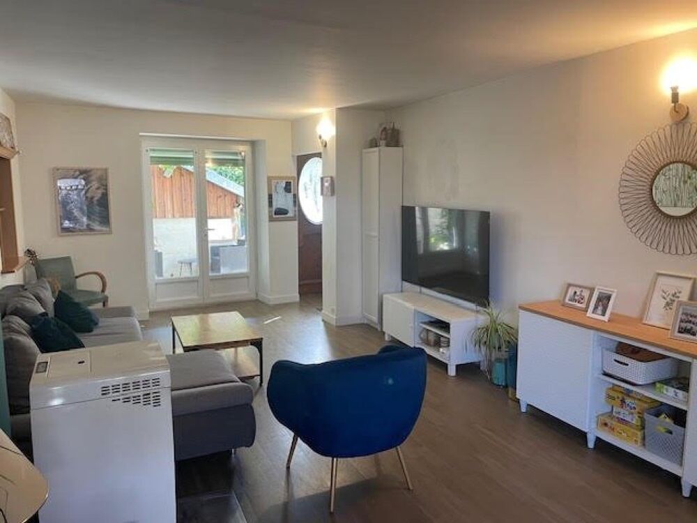 Maison rénové à Sainte Colombe sur seine !