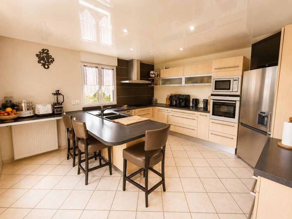Vente Maison Belle Maison individuelle à Magny le Hongre Magny-le-hongre